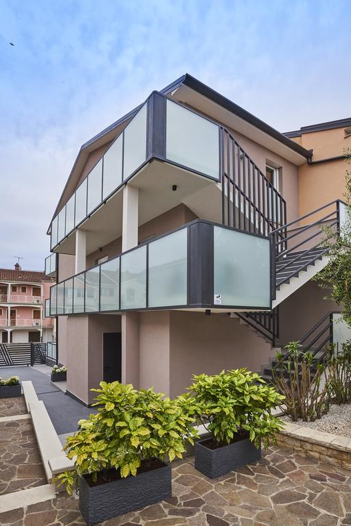 Apartments Tre Perle Umag Bagian luar foto