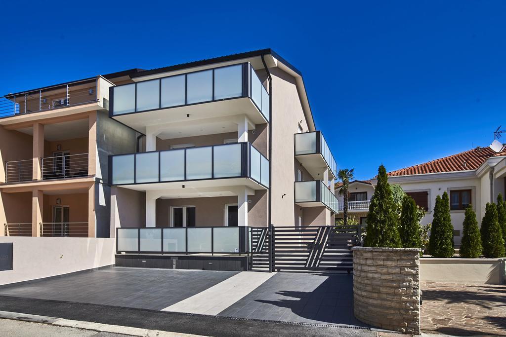Apartments Tre Perle Umag Bagian luar foto